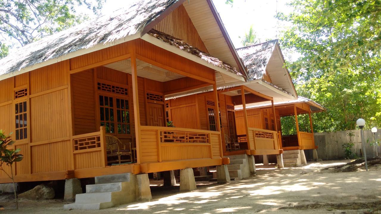 Jonaths Cottage Bunaken Exterior foto